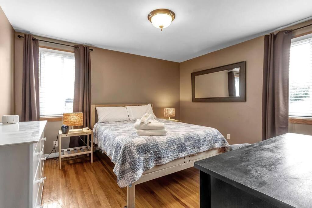 Gorgeous 2 Queen Bedroom Apartment In North Buffalo With 70 Inch Tv Kültér fotó
