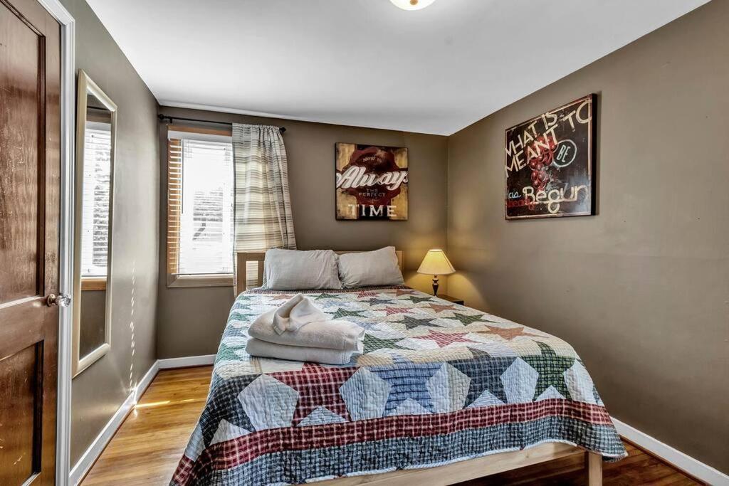 Gorgeous 2 Queen Bedroom Apartment In North Buffalo With 70 Inch Tv Kültér fotó